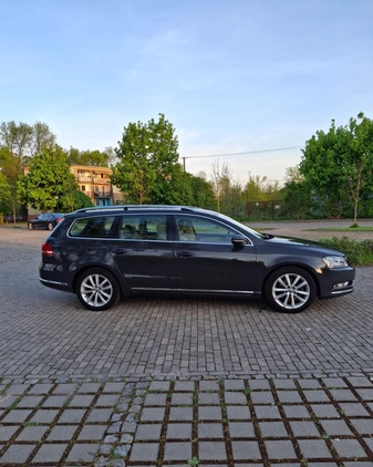 Volkswagen Passat cena 39900 przebieg: 278000, rok produkcji 2013 z Łochów małe 277